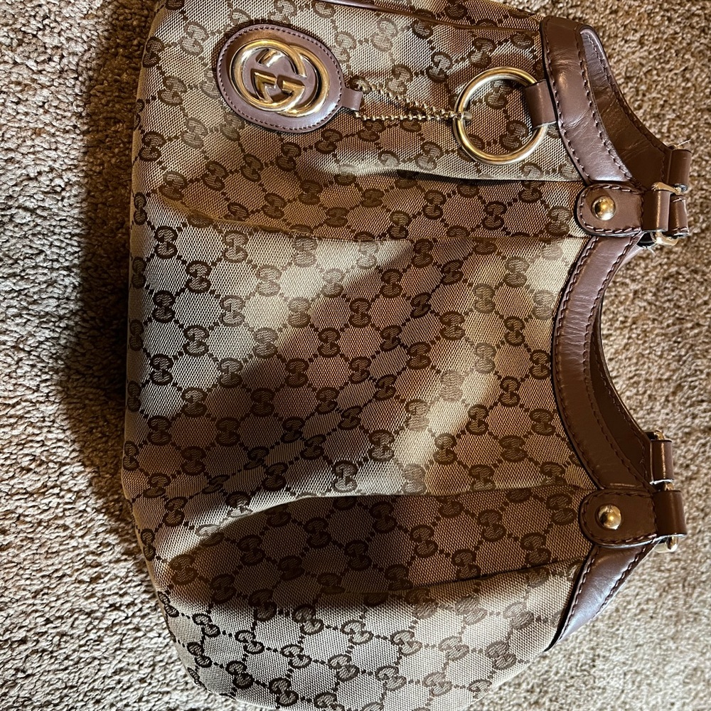 Gucci sukey bag